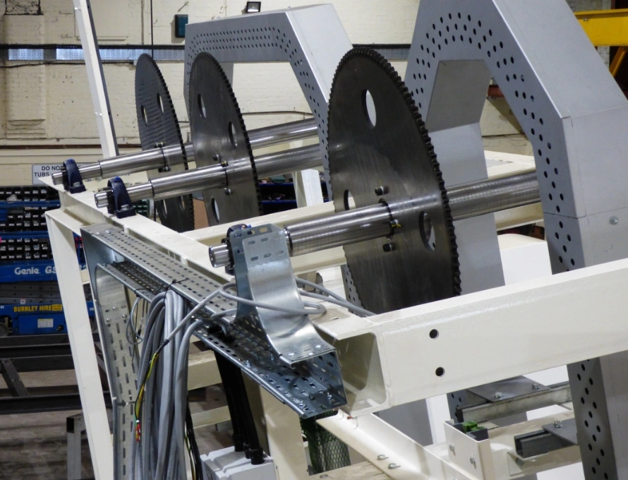 Machine assembly
